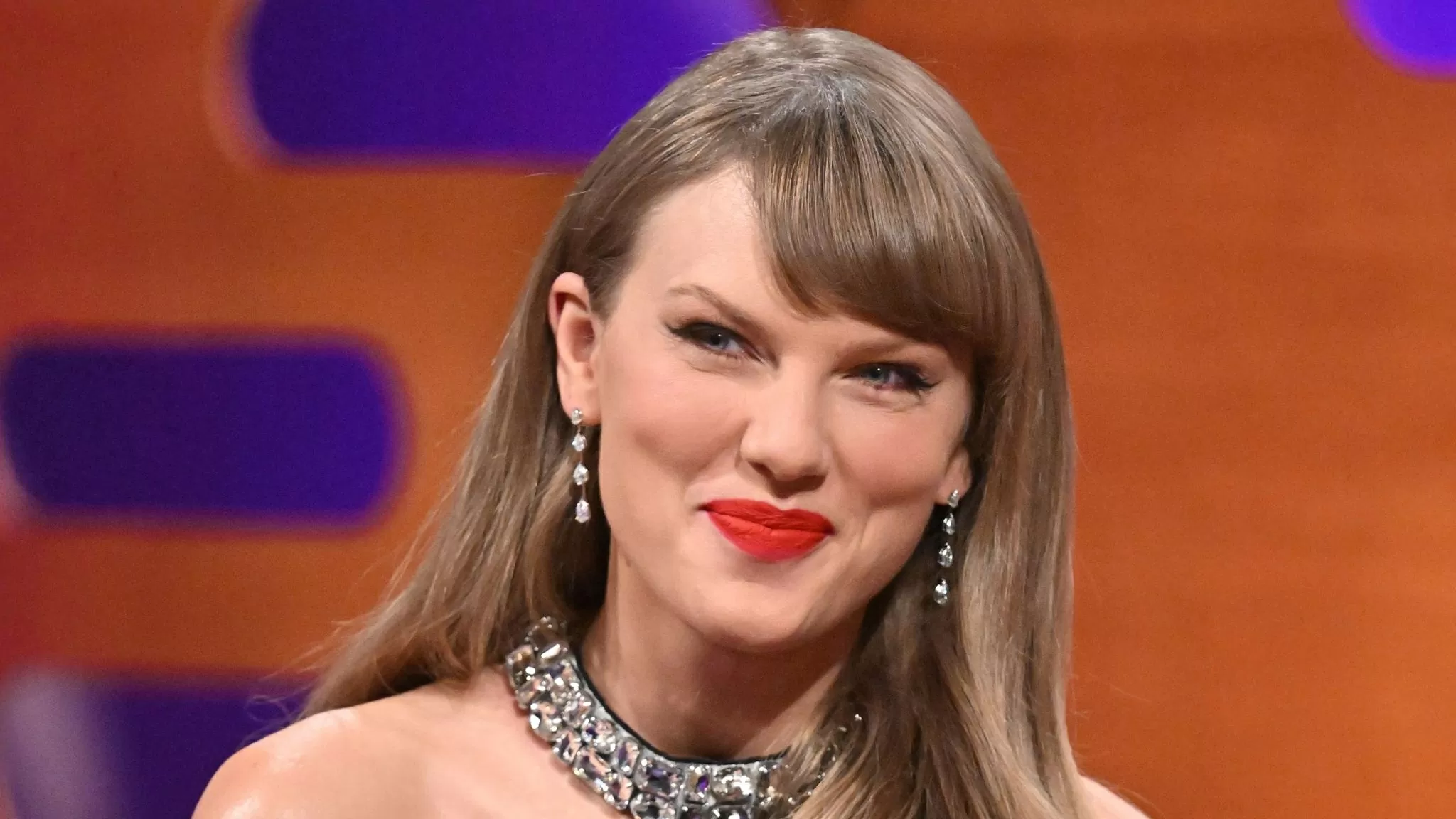 Taylor Swift phá kỷ lục streaming với album mới “Showgirl”