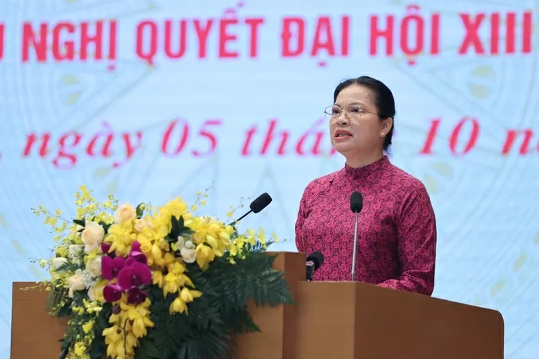 Thủ tướng phát động đợt thi đua cao điểm lập thành tích chào mừng Đại hội XIV của Đảng