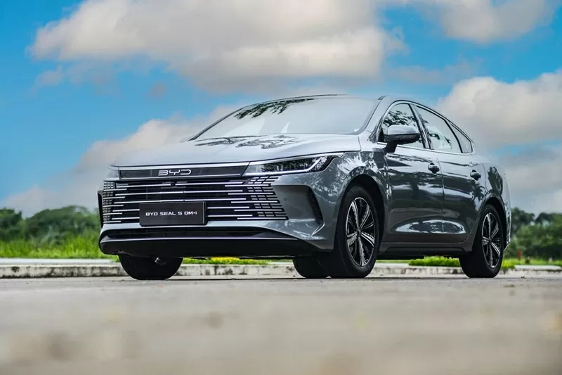 4 mẫu xe hybrid chốt lịch ra mắt khách Việt trong tháng 10/2025 4 mẫu xe hybrid chốt lịch ra mắt khách Việt trong tháng 10/2025