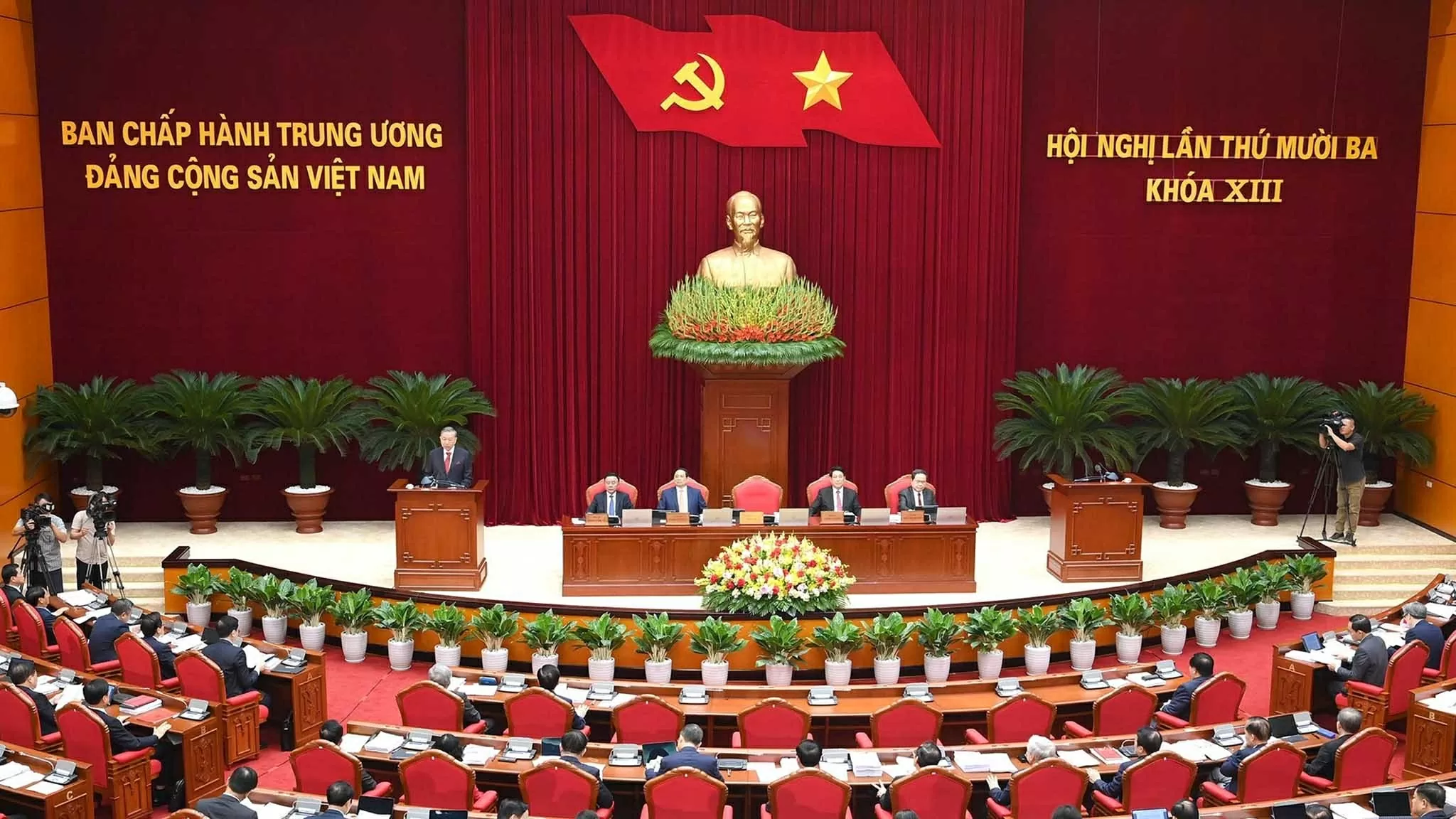 Toàn cảnh phiên khai mạc Hội nghị lần thứ mười ba, Ban Chấp hành Trung ương Đảng khóa XIII. (Nguồn: Báo Nhân dân)