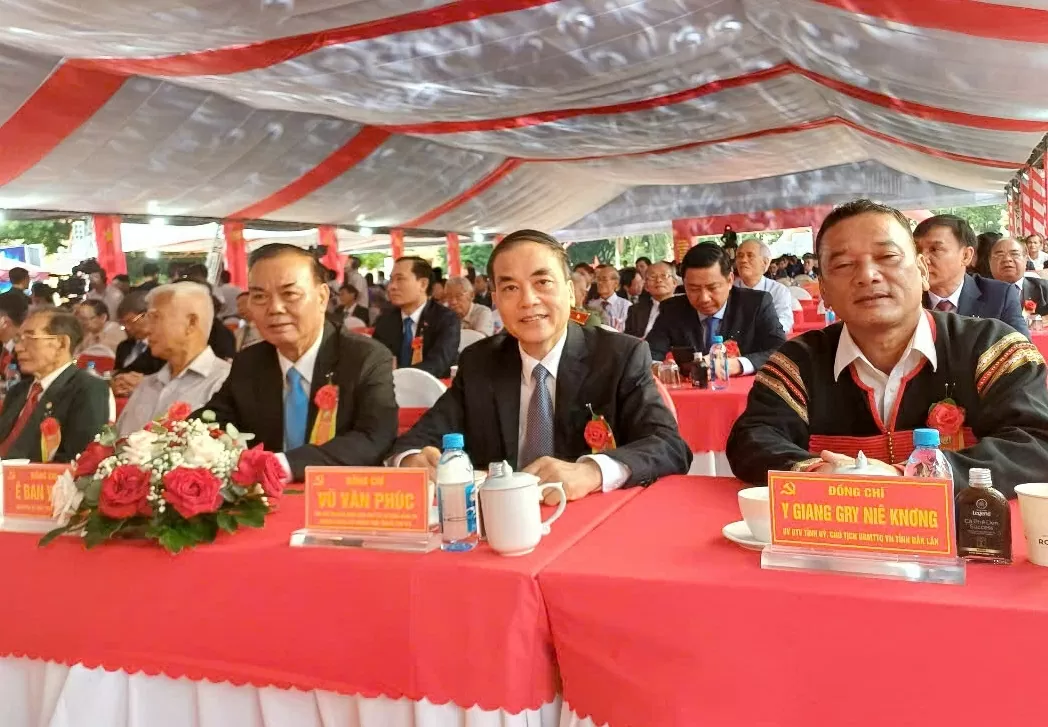 Vận hành chính quyền địa phương hai cấp: Khát vọng đổi mới vì dân Vận hành chính quyền địa phương hai cấp: Khát vọng đổi mới vì dân