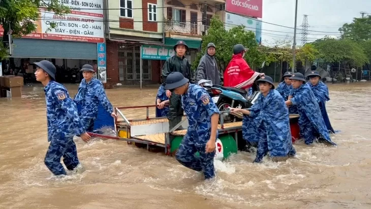 Miền Bắc và cuộc chiến giáp lá cà với nước Miền Bắc và cuộc chiến giáp lá cà với nước