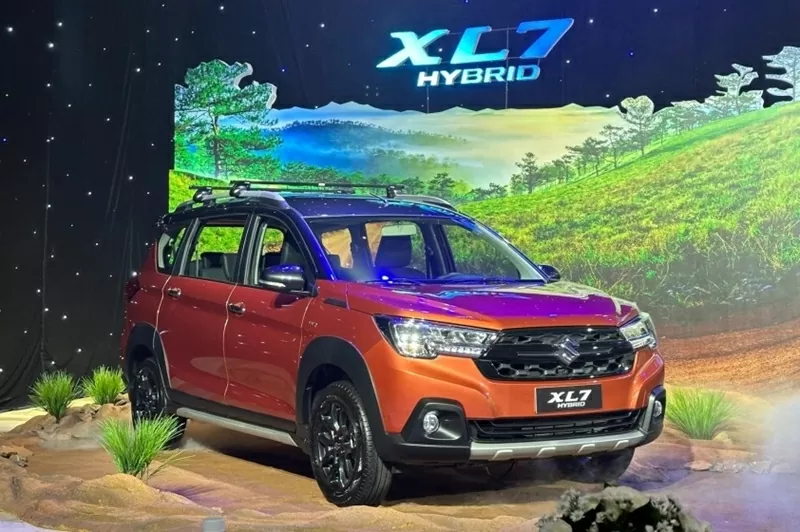 Mẫu xe hybrid Suzuki XL7 được hỗ trợ 100% phí trước bạ, tương đương khoản tiết kiệm lên tới khoảng 70 triệu đồng. Mẫu xe hybrid Suzuki XL7 được hỗ trợ 100% phí trước bạ, tương đương khoản tiết kiệm lên tới khoảng 70 triệu đồng.