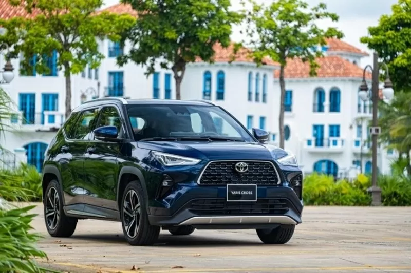 Mẫu xe hybrid Toyota Yaris Cross HEV được giảm khoảng 48,5 triệu đồng nhờ hỗ trợ trước bạ và bảo hiểm. Mẫu xe hybrid Toyota Yaris Cross HEV được giảm khoảng 48,5 triệu đồng nhờ hỗ trợ trước bạ và bảo hiểm.