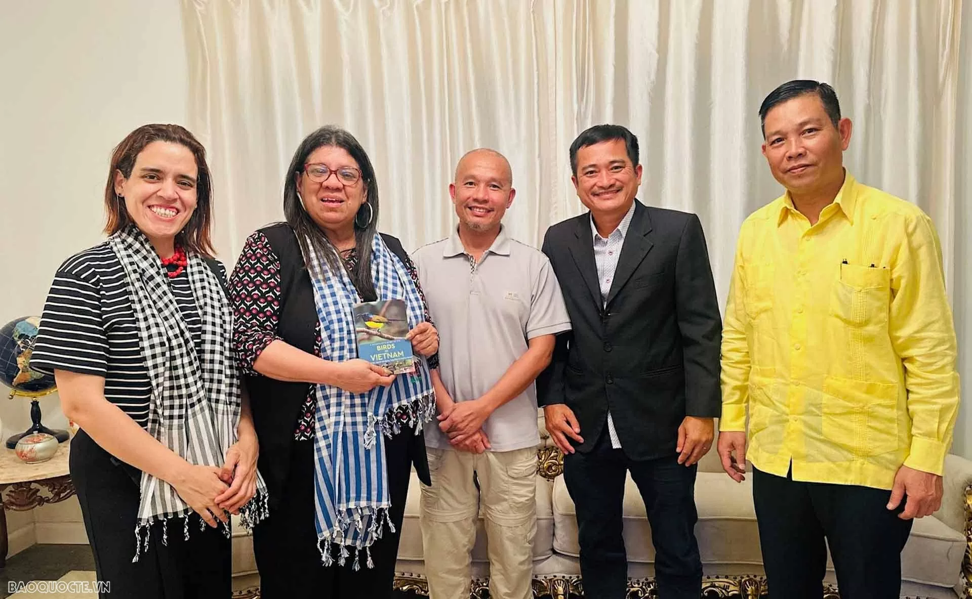 Việt Nam tham dự Đại hội thế giới về du lịch khám phá đời sống chim hoang dã tại Venezuela Việt Nam tham dự Đại hội thế giới về du lịch khám phá đời sống chim hoang dã tại Venezuela