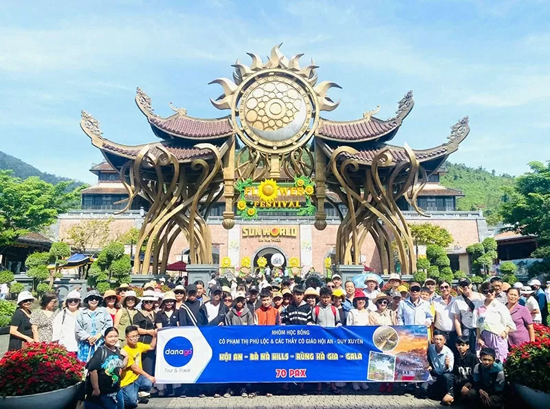 DANAGO đồng hành cùng các tour đoàn Bà Nà Hills quy mô lớn. DANAGO đồng hành cùng các tour đoàn Bà Nà Hills quy mô lớn.