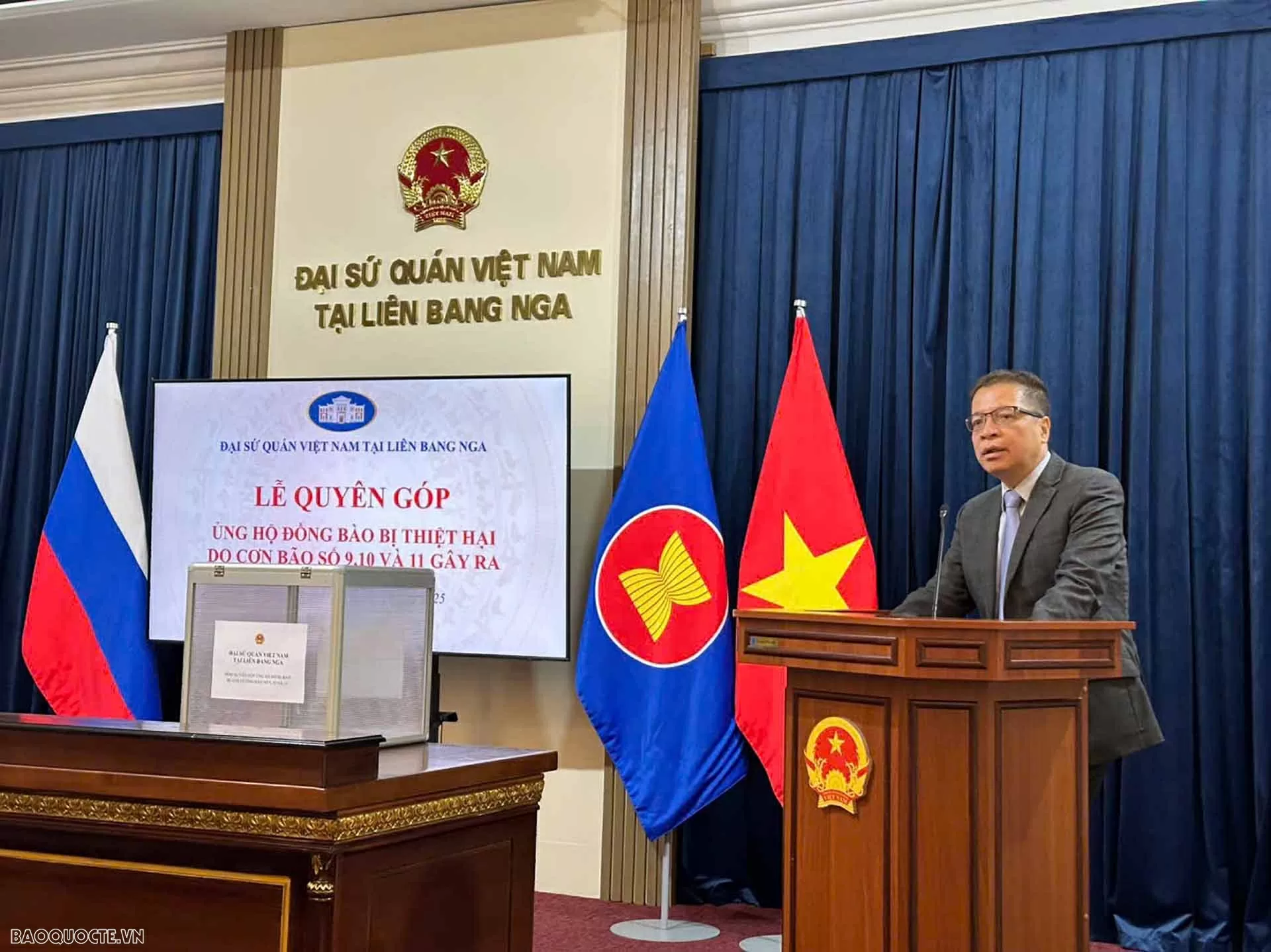 Cộng đồng người Việt tại Nga quyên góp ủng hộ đồng bào bị lũ lụt Cộng đồng người Việt tại Nga quyên góp ủng hộ đồng bào bị lũ lụt