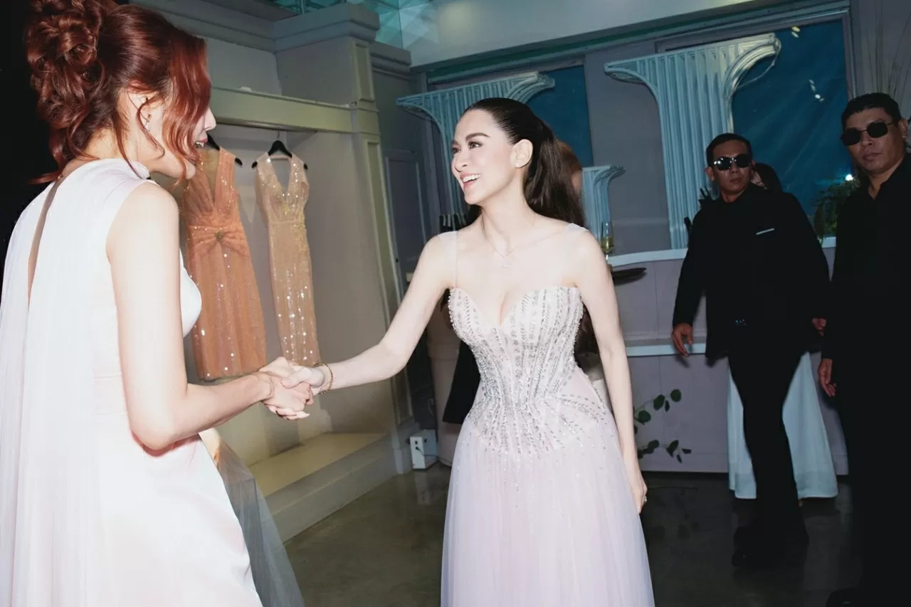 Mỹ nhân đẹp nhất Philippines Marian Rivera dự tiệc thân mật cùng Lan Khuê