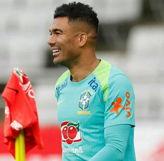 Man Utd ra điều kiện cho tiền vệ Casemiro