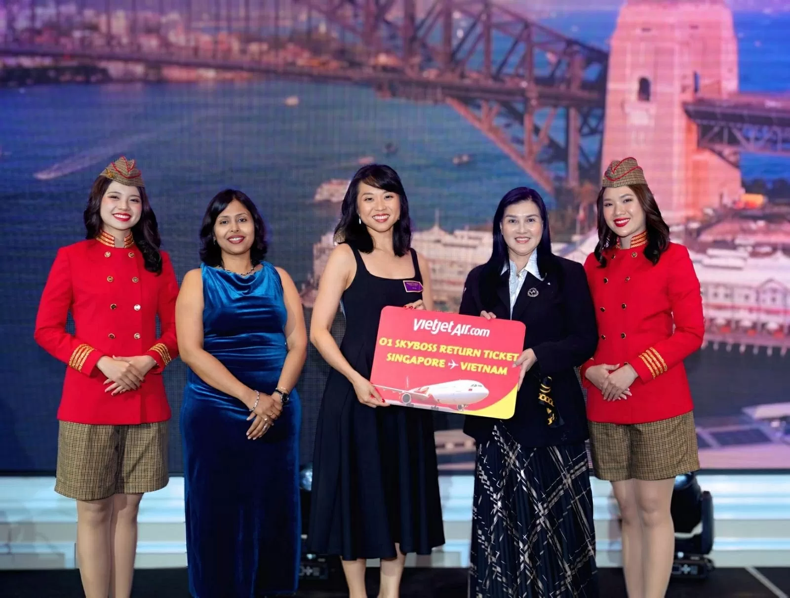Vietjet – Tiên phong trao quyền và lan tỏa cảm hứng phụ nữ trong bầu trời hàng không