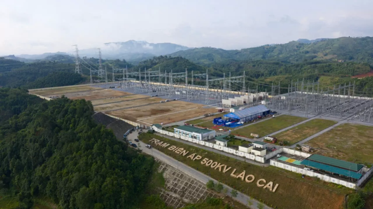 Khánh thành đường dây 500 kV Lào Cai - Vĩnh Yên: Công trình trọng điểm góp phần bảo đảm an ninh năng lượng quốc gia