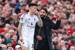 HLV Ruben Amorim lần đầu thắng hai trận liên tiếp ở Ngoại hạng Anh