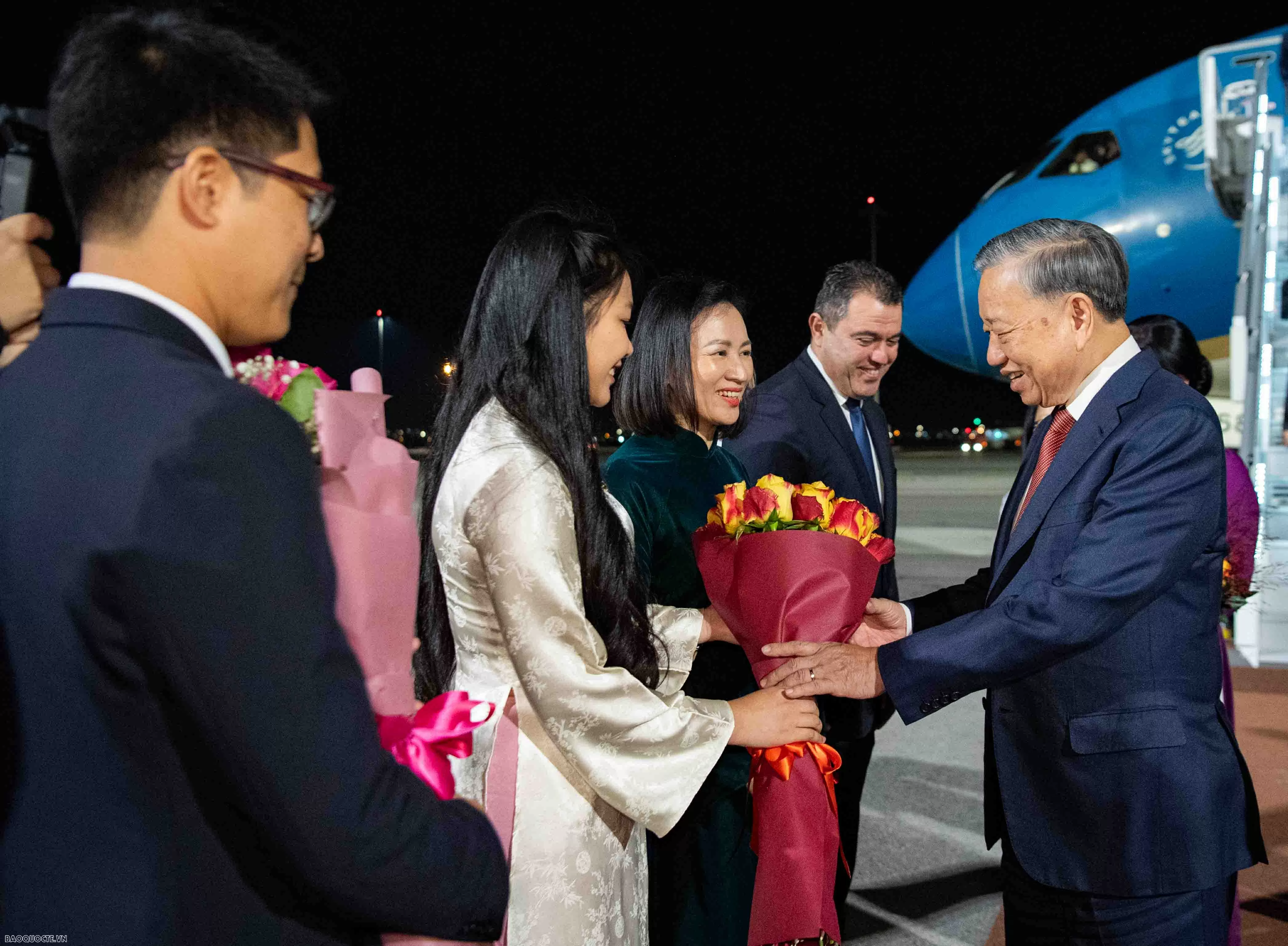 Tổng Bí thư Tô Lâm và Phu nhân đến Sofia, bắt đầu thăm cấp Nhà nước Bulgaria Tổng Bí thư Tô Lâm và Phu nhân đến Sofia, bắt đầu thăm cấp Nhà nước Bulgaria