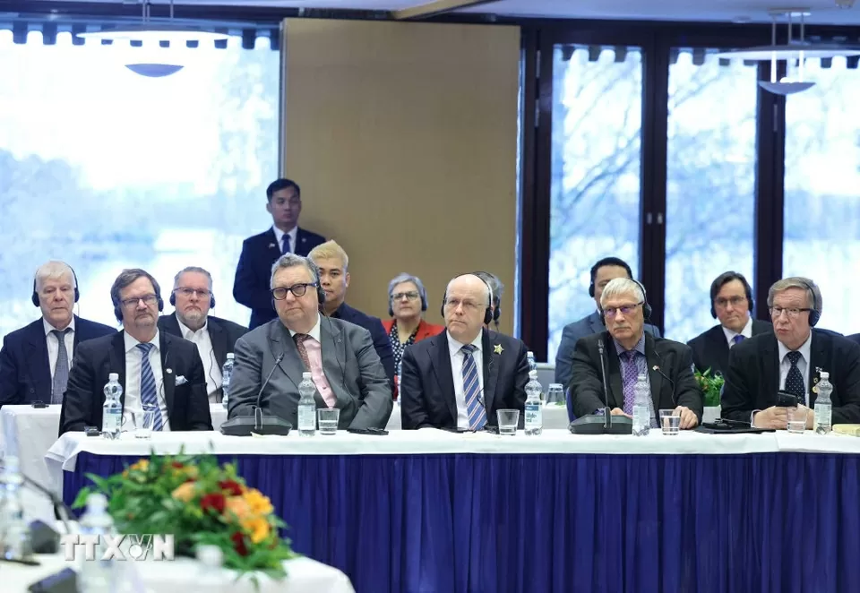 tiếp hội hữu nghị