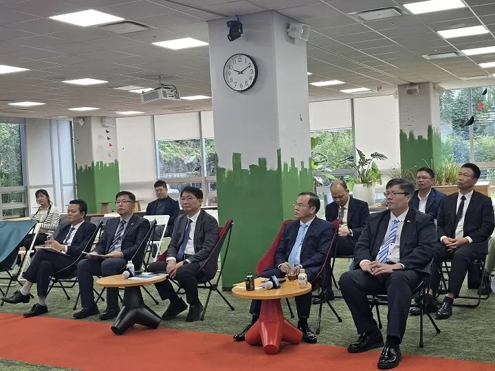Mở ra nhiều cơ hội hợp tác trong lĩnh vực công nghệ, đổi mới sáng tạo và an ninh mạng giữa Việt Nam và Hàn Quốc Mở ra nhiều cơ hội hợp tác về công nghệ, đổi mới sáng tạo và an ninh mạng giữa Việt Nam và Hàn Quốc