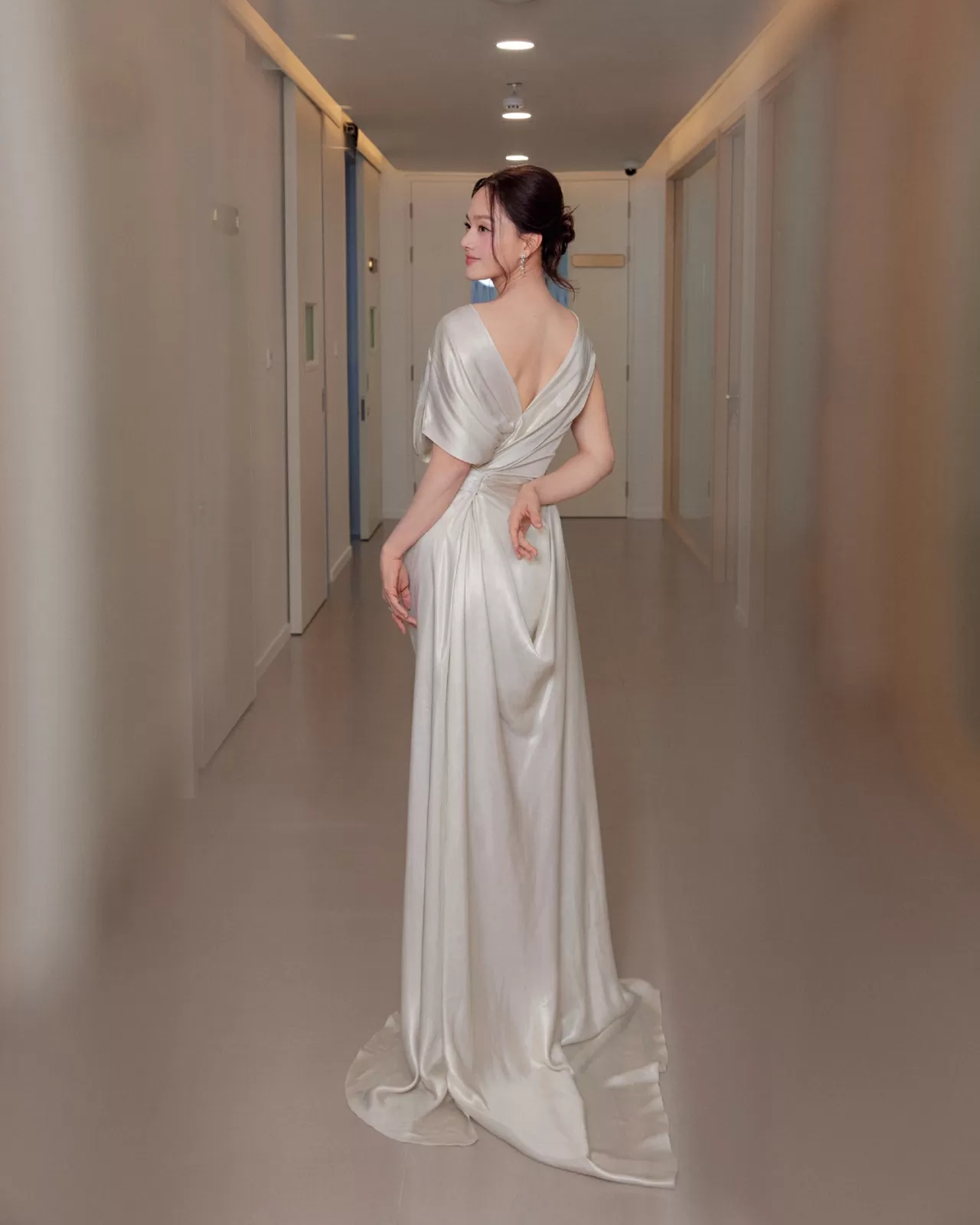 Ngỡ ngàng với vẻ gợi cảm của diễn viên Lan Phương Ngỡ ngàng với vẻ gợi cảm của diễn viên Lan Phương
