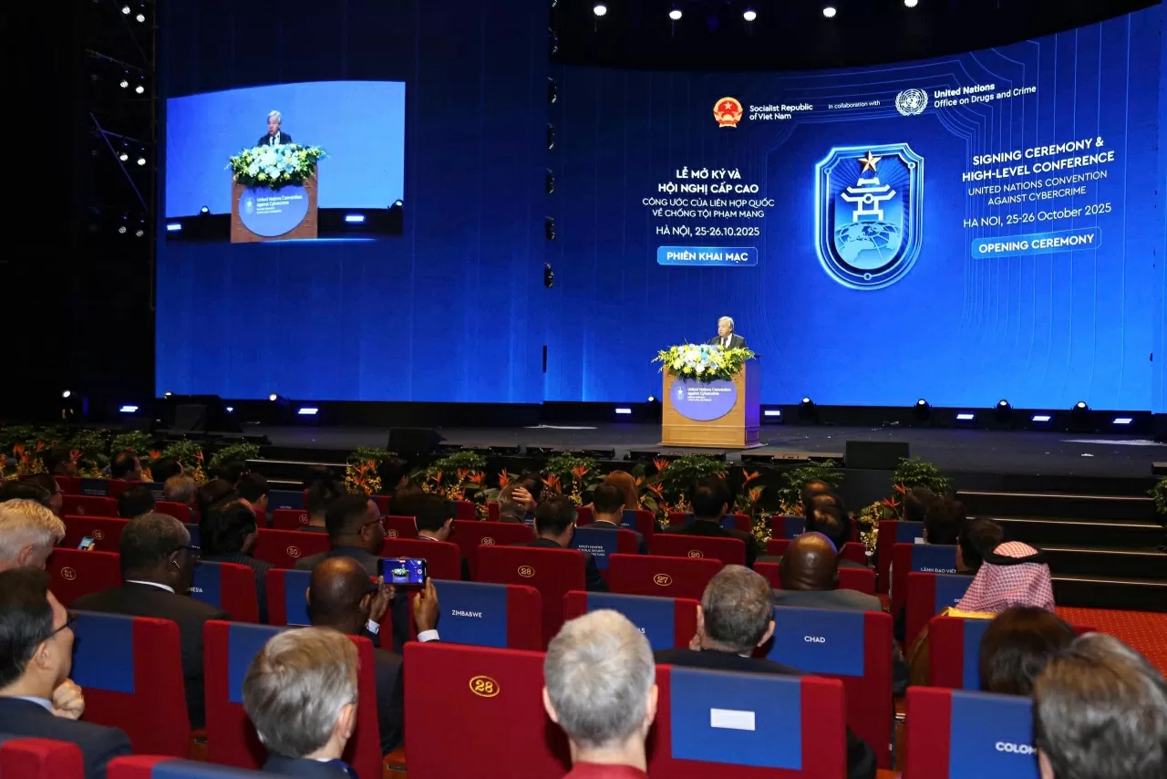 Address by the United Nations Secretary-General at the Hanoi Convention Signing Ceremony Address by the United Nations Secretary-General at the Hanoi Convention Signing Ceremony
