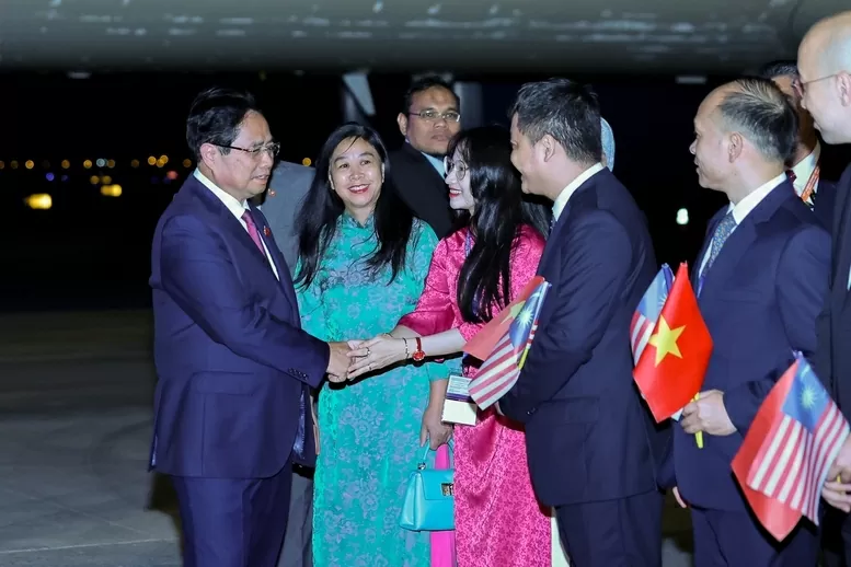 Thủ tướng Phạm Minh Chính tới Kuala Lumpur, bắt đầu chuyến công tác dự Hội nghị cấp cao ASEAN lần thứ 47 Thủ tướng Phạm Minh Chính tới Kuala Lumpur, bắt đầu chuyến công tác dự Hội nghị cấp cao ASEAN lần thứ 47