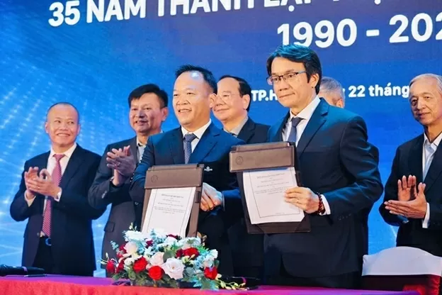 MOU signing ceremony between the Vietnam Plastics Association and the Vietnam Waste Recycling Association