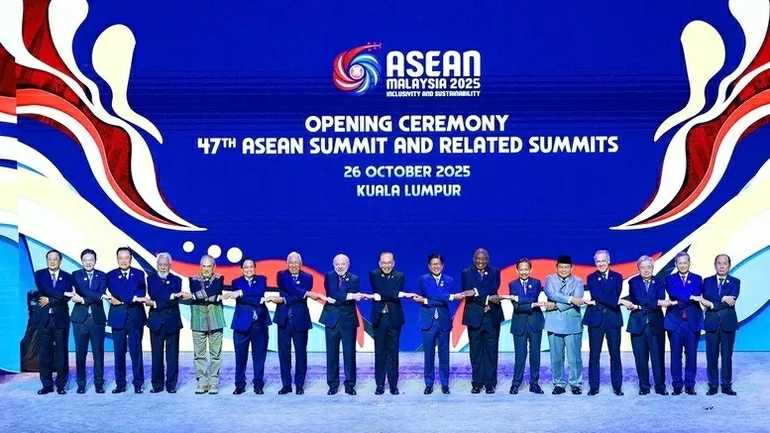 ASEAN cần tăng cường hòa bình, hợp tác, làm sâu sắc hơn nữa liên kết kinh tế ASEAN cần tăng cường hòa bình, hợp tác, làm sâu sắc hơn nữa liên kết kinh tế