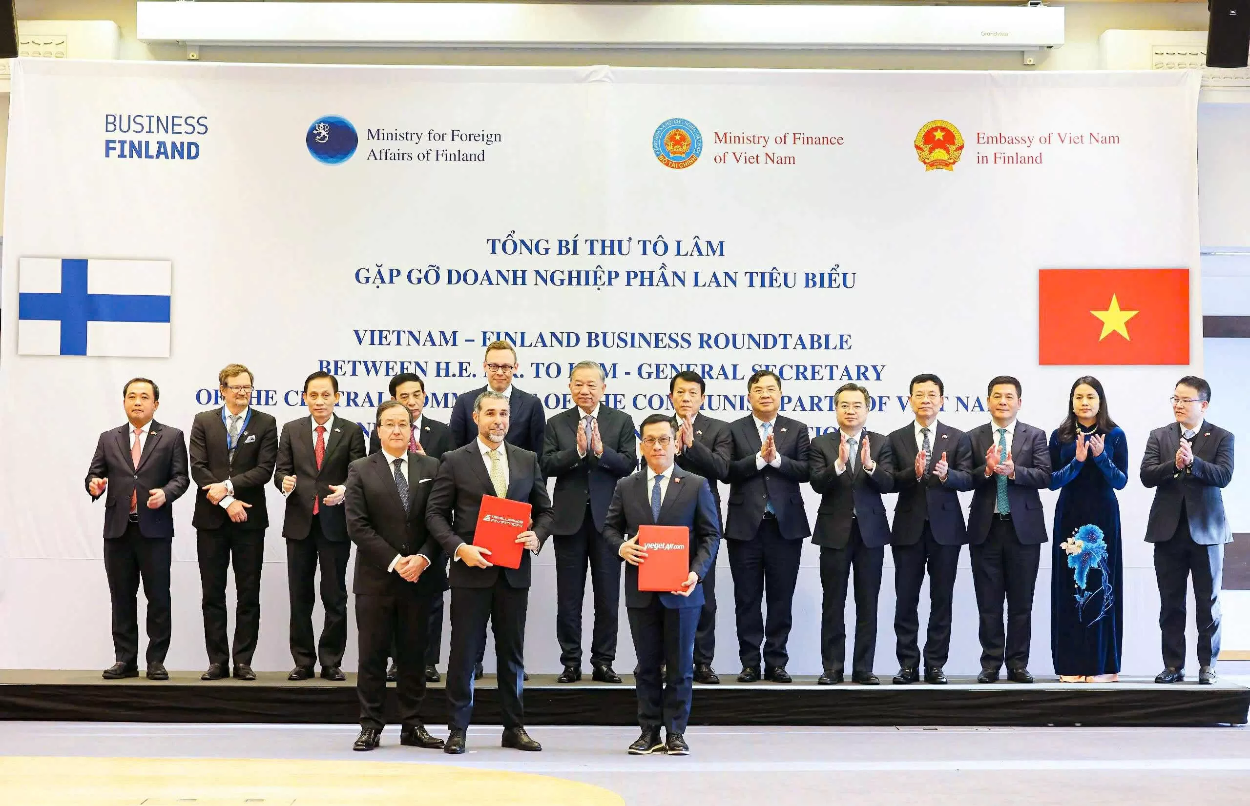 Tổng Bí thư Tô Lâm chứng kiến Vietjet ký thỏa thuận phát triển nguồn lực hàng không quốc tế, thúc đẩy hợp tác mới giữa Việt Nam và Phần Lan