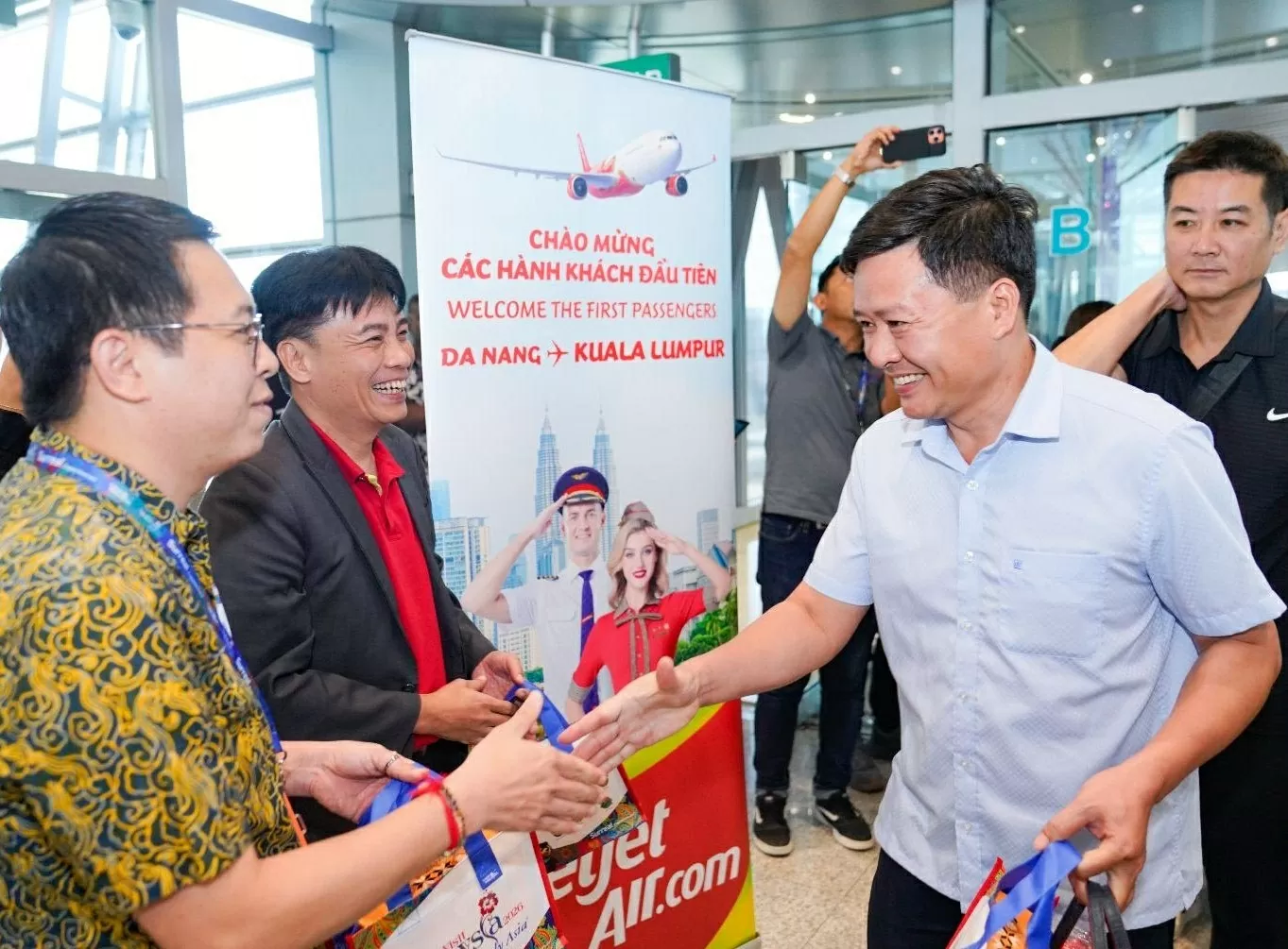 Vietjet khai trương đường bay mới kết nối Malaysia với thành phố biển Đà Nẵng Vietjet khai trương đường bay mới kết nối Malaysia với thành phố biển Đà Nẵng