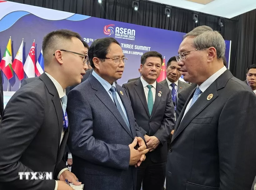 Hội nghị cấp cao ASEAN lần thứ 47: Thủ tướng Chính phủ Phạm Minh Chính gặp Thủ tướng Trung Quốc Lý Cường Hội nghị cấp cao ASEAN lần thứ 47: Thủ tướng Chính phủ Phạm Minh Chính gặp Thủ tướng Trung Quốc Lý Cường