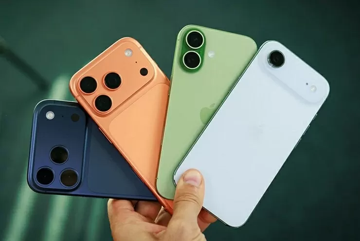 Apple có vẻ như đang chuẩn bị một nâng cấp đáng kể cho dòng iPhone 18 tiêu chuẩn. Apple có vẻ như đang chuẩn bị một nâng cấp đáng kể cho dòng iPhone 18 tiêu chuẩn.