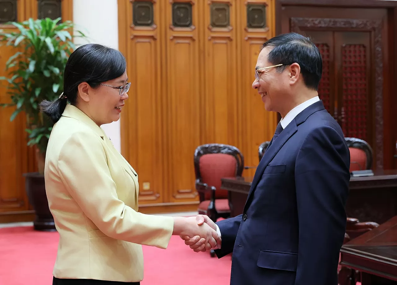 Phó Thủ tướng Chính phủ Bùi Thanh Sơn đã tiếp với đồng chí Trương Quốc Trí, Phó Tỉnh trưởng tỉnh Quảng Đông, Trung Quốc nhân dịp thăm Việt Nam. (Ảnh: Văn Thừa)