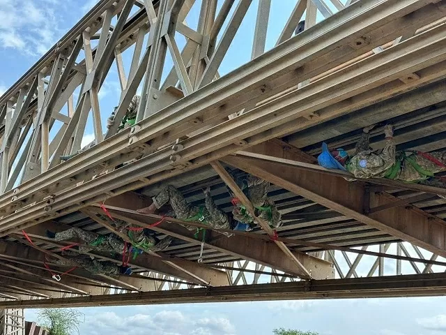 Lính công binh Việt Nam hồi sinh cây cầu huyết mạch tại khu vực Abyei Lính công binh Việt Nam hồi sinh cây cầu huyết mạch tại khu vực Abyei