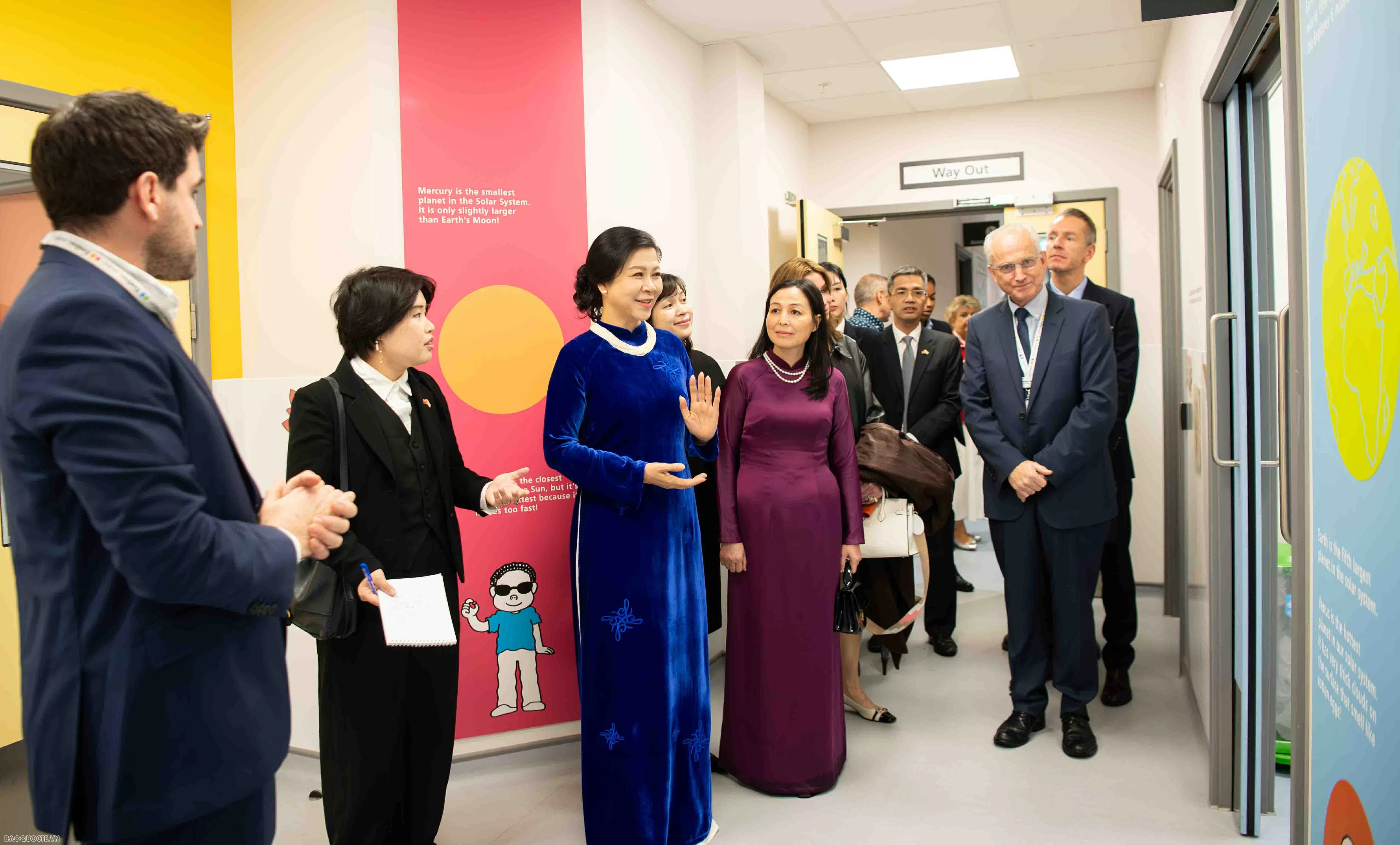 Phu nhân Tổng Bí thư Tô Lâm thăm Bệnh viện Nhi Evelina London Phu nhân Tổng Bí thư Tô Lâm thăm Bệnh viện Nhi Evelina London