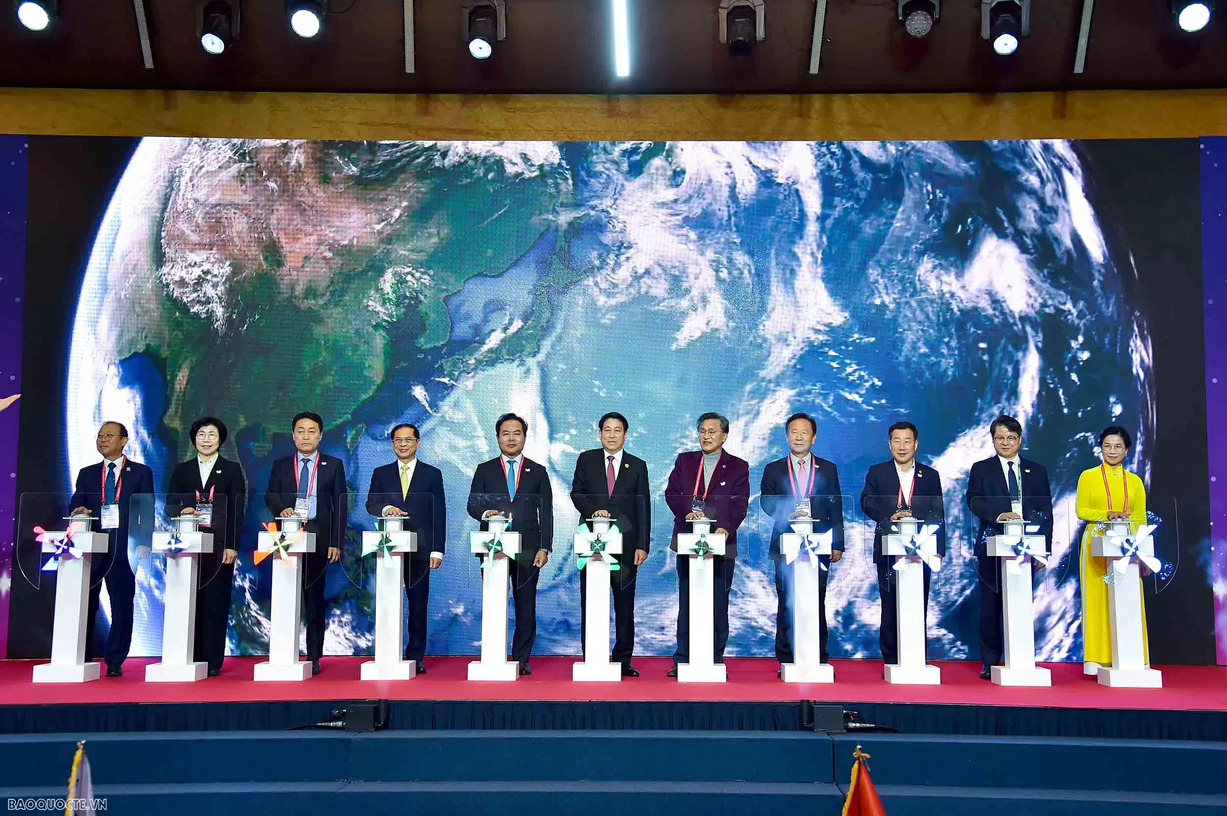 Từ Làng mới Saemaul đến tầm nhìn Đối tác chiến lược toàn diện Việt Nam- Hàn Quốc Ngày Văn hóa Việt Nam tại Hàn Quốc: Minh chứng sinh động cho mối giao thoa lâu đời giữa hai quốc gia