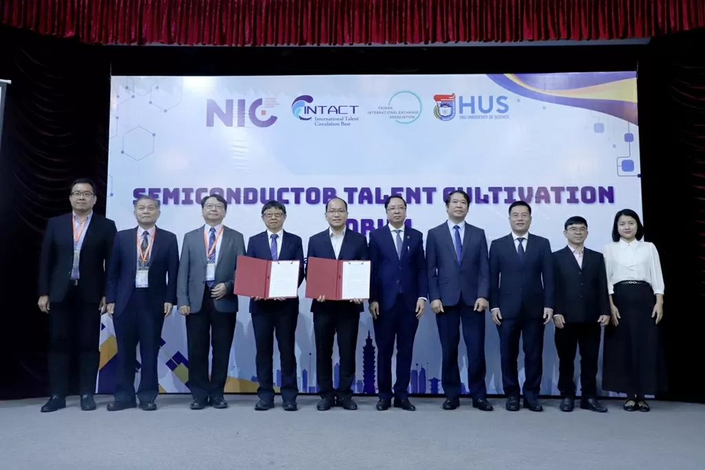 Đài Loan (Trung Quốc) hỗ trợ Việt Nam đào tạo nhân lực trình độ cao cho ngành công nghiệp bán dẫn Đài Loan (Trung Quốc) hỗ trợ Việt Nam đào tạo nhân lực trình độ cao cho ngành công nghiệp bán dẫn