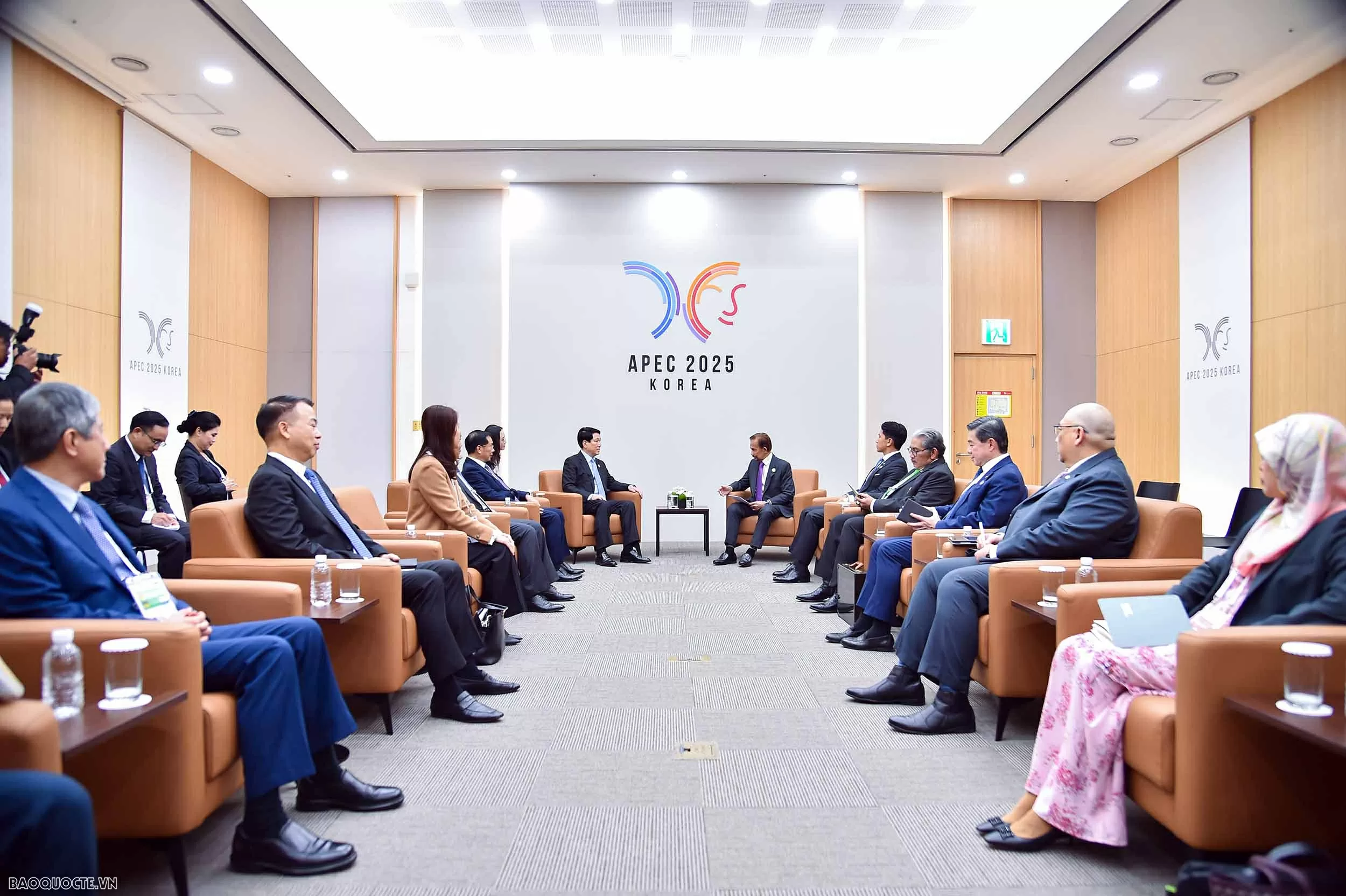 Chủ tịch nước Lương Cường tiếp Quốc vương Brunei Hassanal Bolkiah