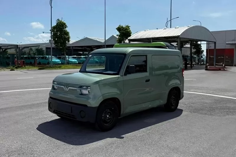 Nhiều khả năng chiếc VinFast EC Van trong hình chỉ là bản thử nghiệm.