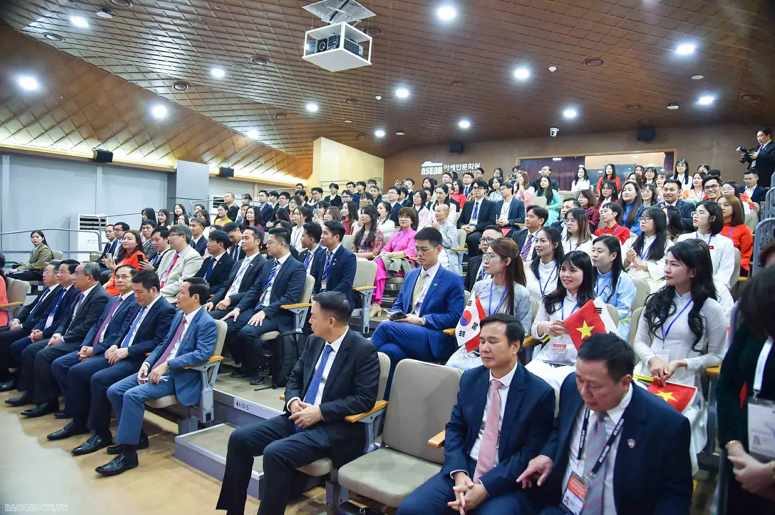 Chuyến công tác của Chủ tịch nước tại APEC 2025: Chuyển tải thông điệp về tầm nhìn, định hướng và quyết tâm đổi mới, sáng tạo của Việt Nam
