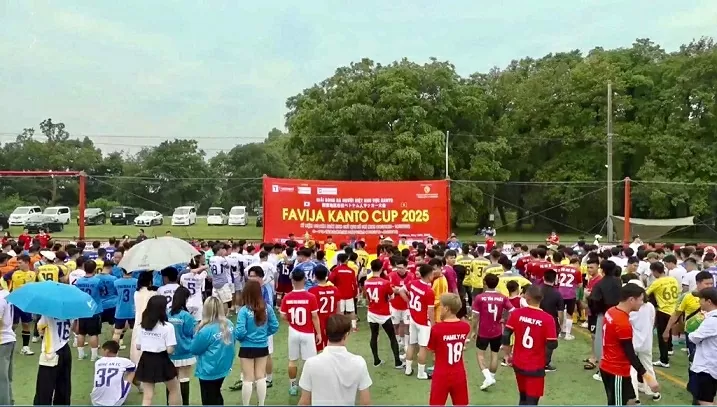 Người Việt tại Nhật phát động quyên góp ủng hộ đồng bào miền Trung gặp thiên tai Người Việt tại Nhật phát động quyên góp ủng hộ đồng bào miền Trung gặp thiên tai