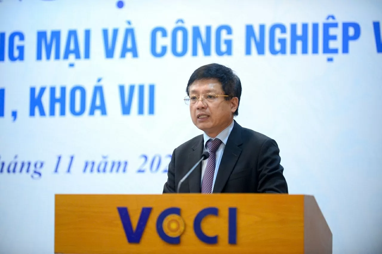 Ông Hồ Sỹ Hùng giữ chức Chủ tịch VCCI