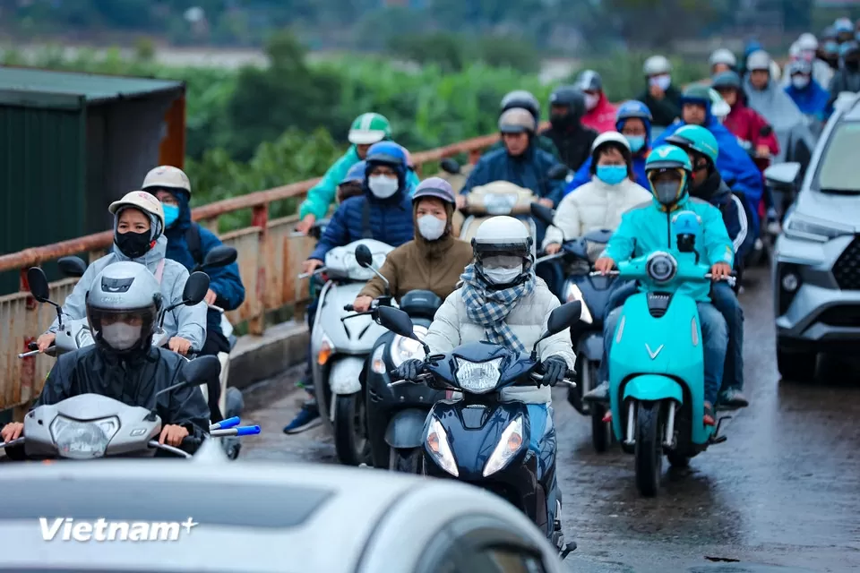 Cầu Chương Dương gồng gánh lượng lớn phương tiện khi cấm đường cầu Long Biên Cầu Chương Dương gồng gánh lượng lớn phương tiện khi cấm đường cầu Long Biên