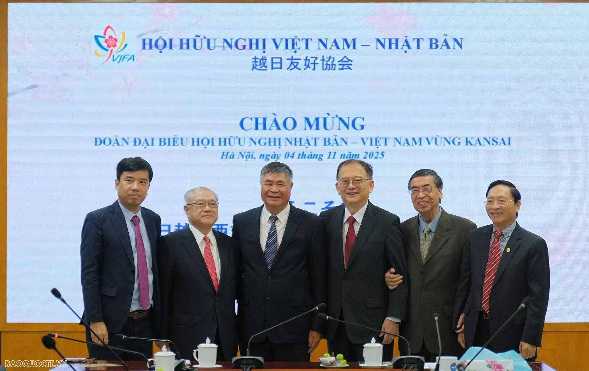 Relentlessly promoting Vietnam-Japan cooperation and people-to-people exchange Relentlessly promoting Vietnam-Japan cooperation and people-to-people exchange