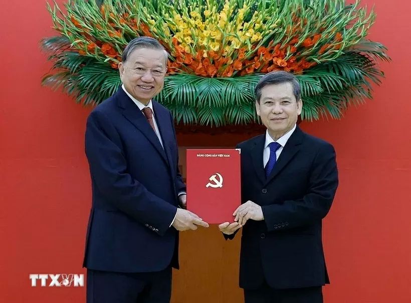 Đồng chí Trịnh Văn Quyết nhận công tác Trưởng Ban Tuyên giáo và Dân vận Trung ương