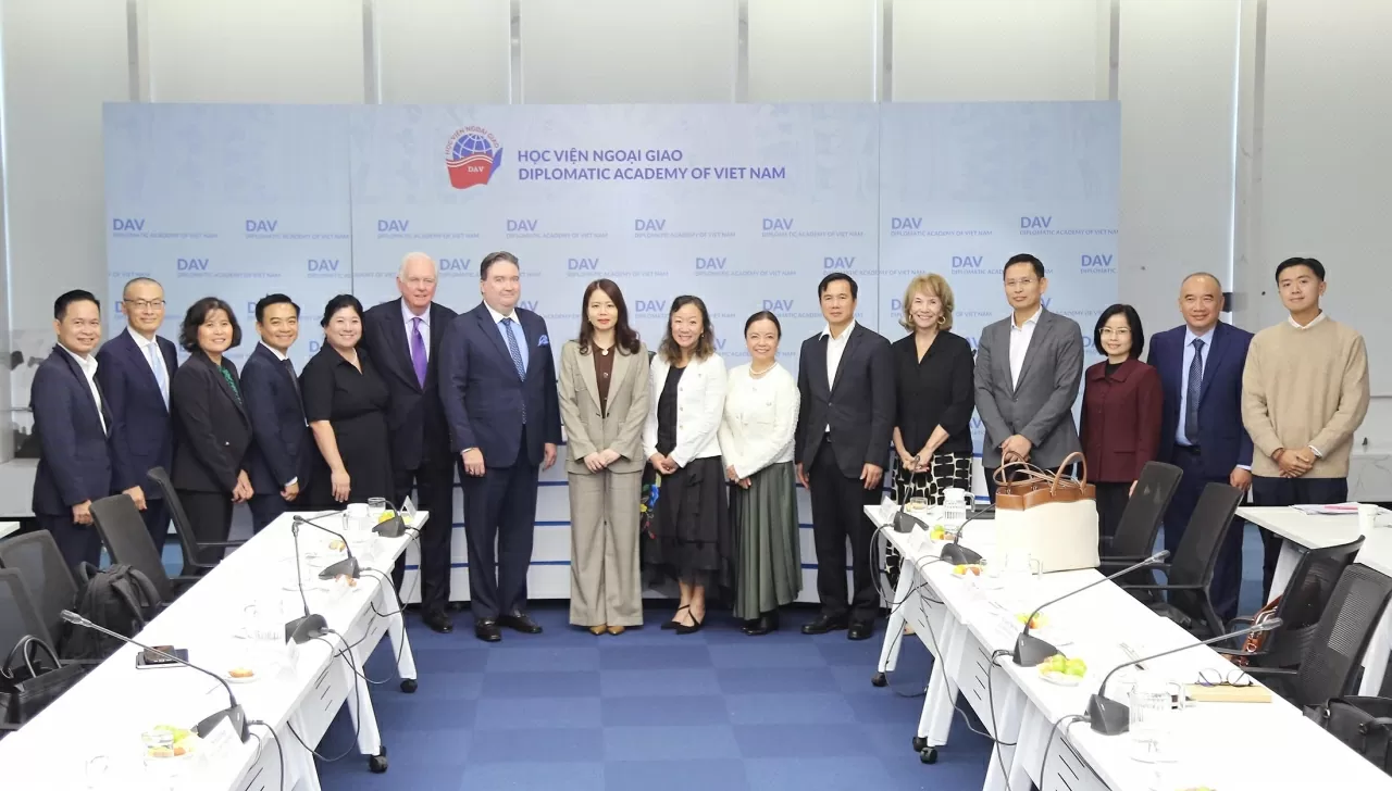 Promoting Vietnam- U.S. cooperation in education, science and technology: Deputy FM Nguyen Minh Hang Promoting Vietnam- U.S. cooperation in education, science and technology: Deputy FM Nguyen Minh Hang