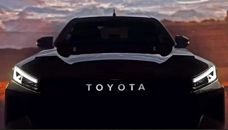 Toyota “nhá hàng” Toyota Hilux 2025 trước khi ra mắt toàn cầu vào ngày 10/11. Toyota “nhá hàng” Toyota Hilux 2025 trước khi ra mắt toàn cầu vào ngày 10/11.