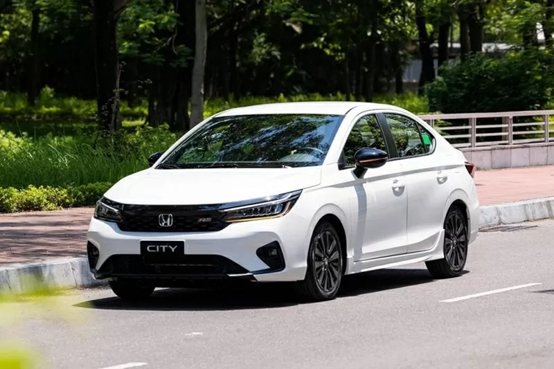 Cả ba phiên bản của Honda City đều được miễn 100% lệ phí trước bạ, với giá trị hỗ trợ dao động từ 50 đến 57 triệu đồng.