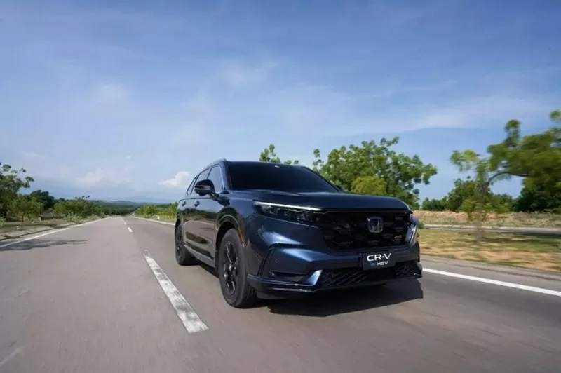 Honda CR-V là mẫu xe hưởng ưu đãi lớn nhất trong chương trình khuyến mãi tháng 11/2025 của hãng. Honda CR-V là mẫu xe hưởng ưu đãi lớn nhất trong chương trình khuyến mãi tháng 11/2025 của hãng.