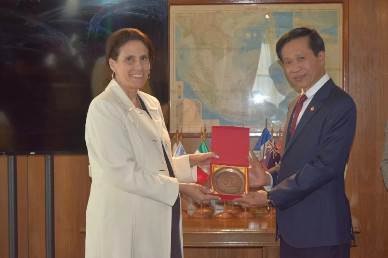 Ho Chi Minh National Academy of Politics and University of Chile deepen friendship and cooperation