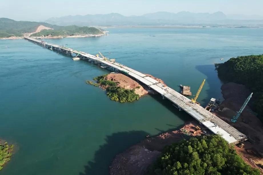 Quảng Ninh trở thành thành phố trực thuộc Trung ương: Mở vận hội mới cho cực tăng trưởng phía Bắc