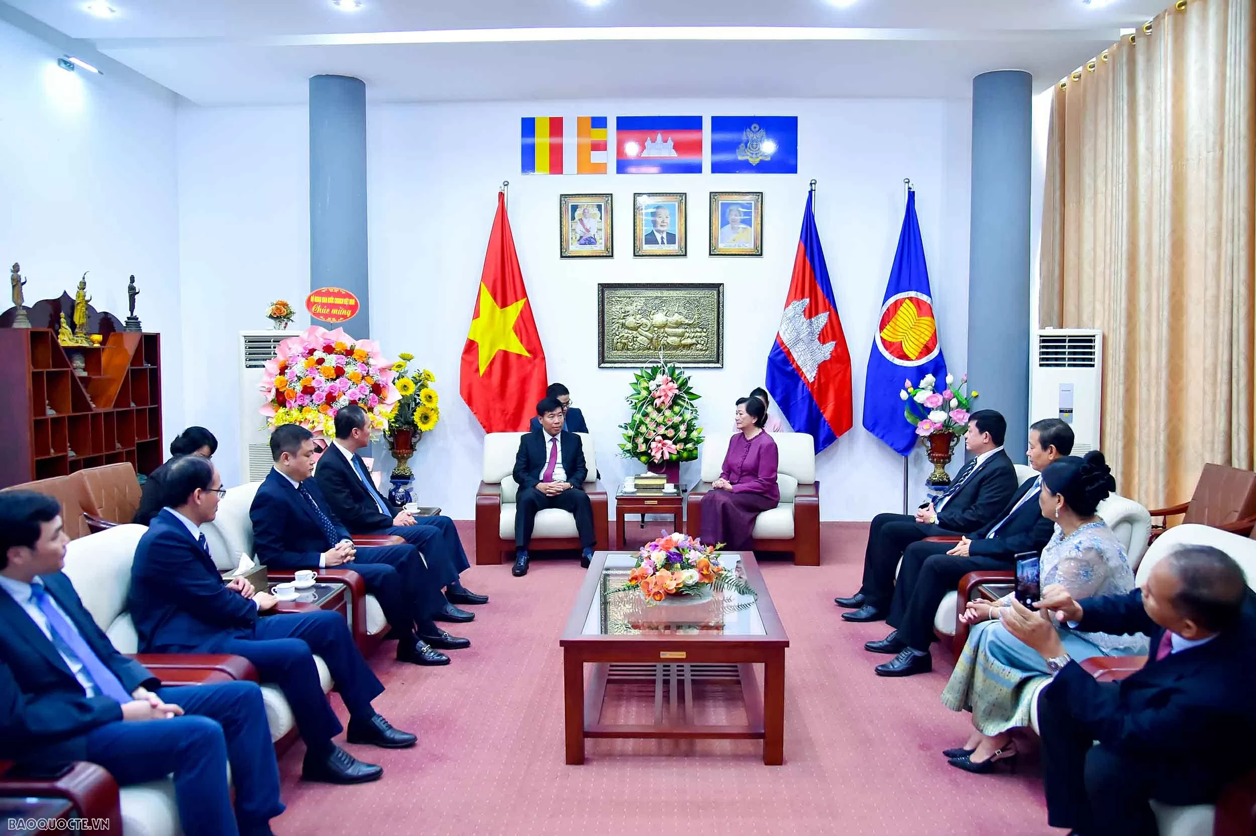 Thúc đẩy quan hệ láng giềng tốt đẹp, hữu nghị truyền thống Việt Nam – Campuchia Thúc đẩy quan hệ láng giềng tốt đẹp, hữu nghị truyền thống Việt Nam - Campuchia