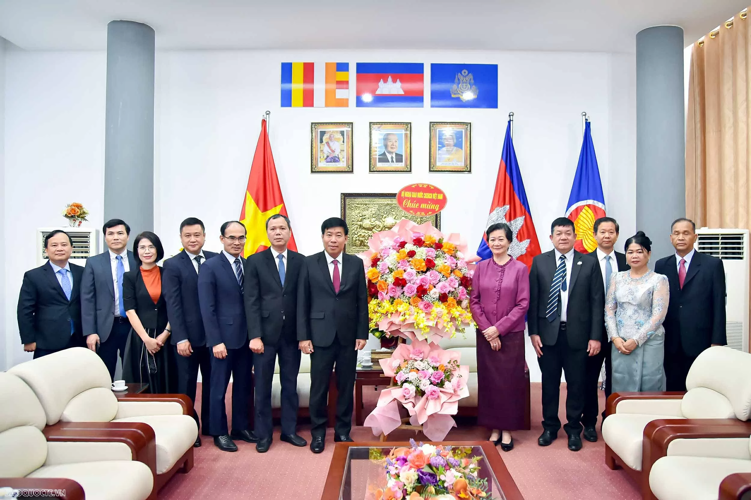 Thúc đẩy quan hệ láng giềng tốt đẹp, hữu nghị truyền thống Việt Nam – Campuchia Thúc đẩy quan hệ láng giềng tốt đẹp, hữu nghị truyền thống Việt Nam - Campuchia