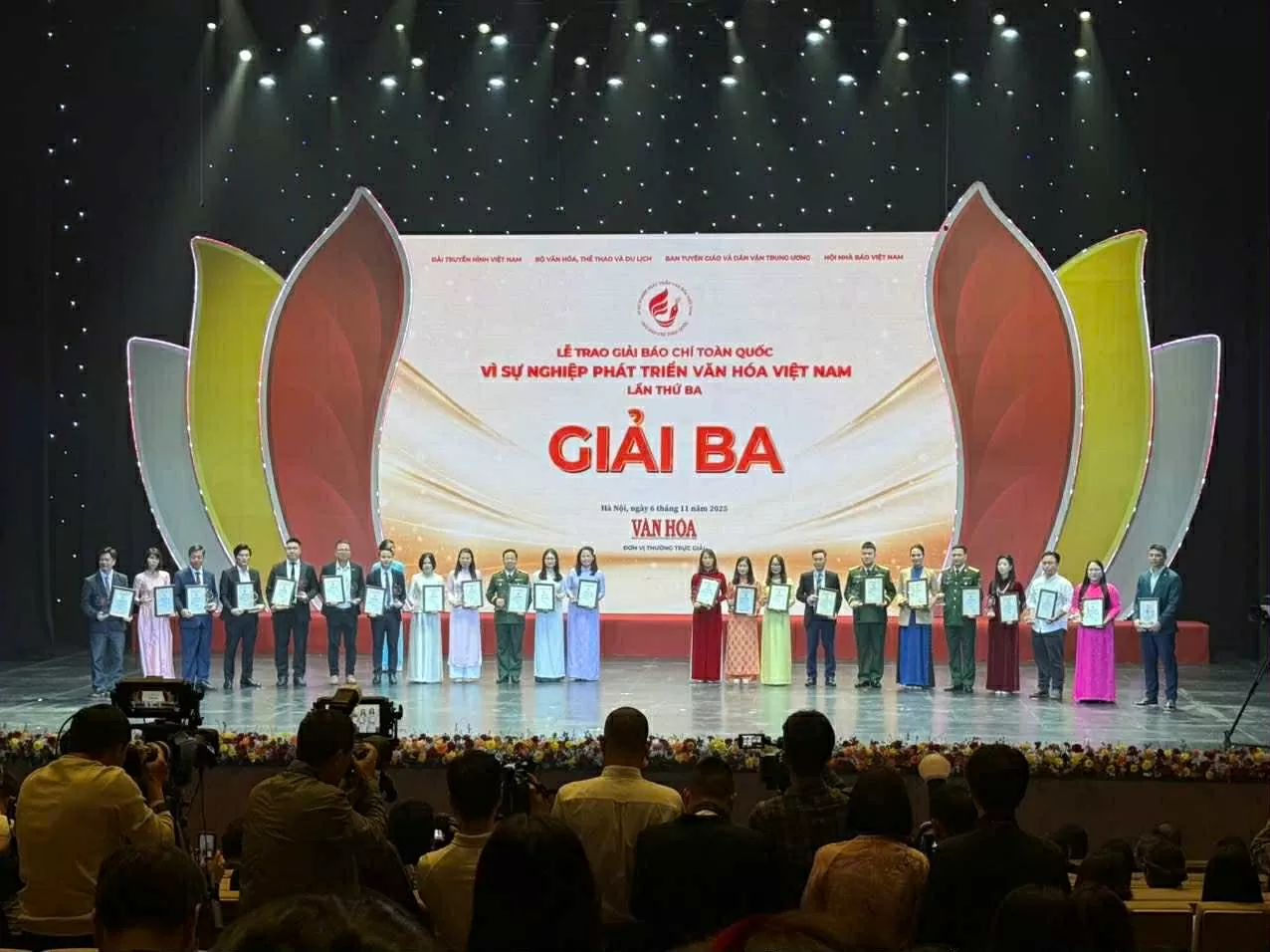 Báo Thế giới và Việt Nam đoạt giải Ba Giải báo chí toàn quốc 'Vì sự nghiệp phát triển Văn hóa Việt Nam' 2025 Báo Thế giới và Việt Nam đoạt giải Ba Giải báo chí toàn quốc 'Vì sự nghiệp phát triển Văn hóa Việt Nam' năm 2025